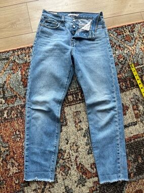 Levi’s Wedgie Jeans